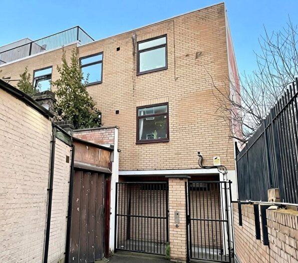 1 Bedroom Apartment To Rent In Laugan Walk, London, SE17