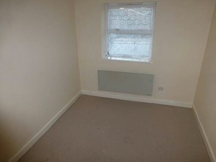 1 Bedroom Flat To Rent In Pentre Road, St Clears, Carmarthenshire, SA33