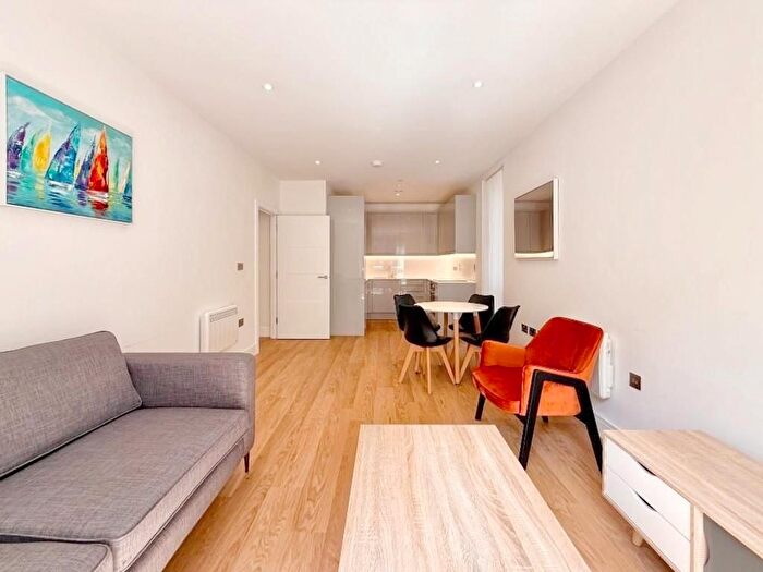2 Bedroom Flat To Rent In Timber Yard, Hurst Street, Birmingham, B5