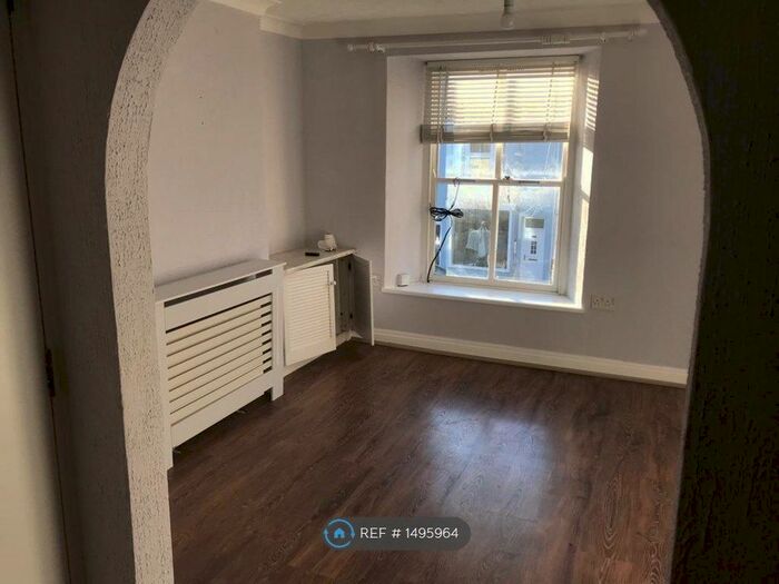 1 Bedroom Flat To Rent In Easton Street, Portland, DT5