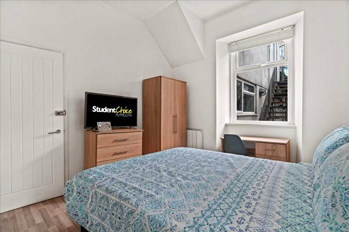 2 Bedroom Apartment To Rent In Clifton Place, Plymouth, PL4
