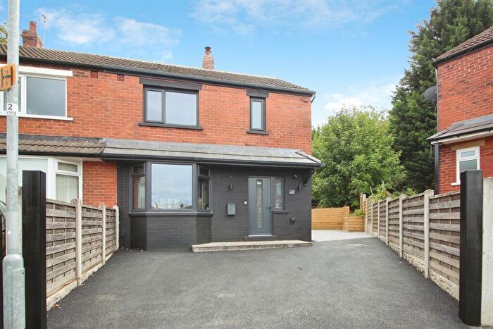 3 Bedroom Semi Detached House For Sale In Allenby Grove, Leeds, LS11