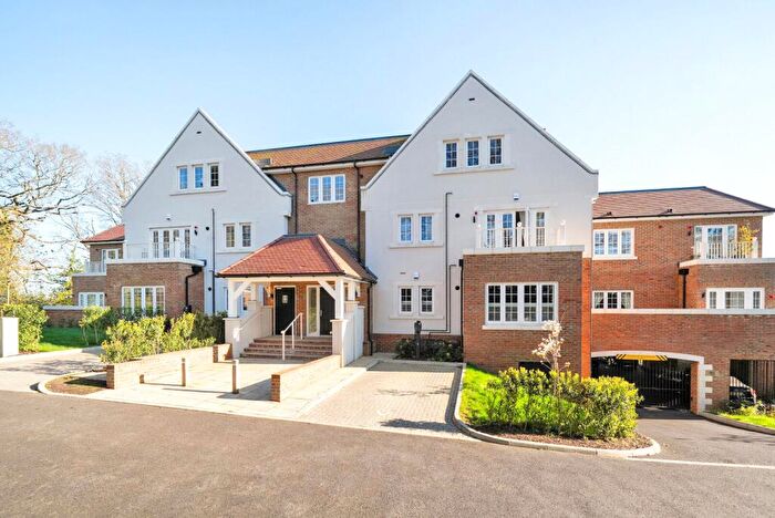 2 Bedroom Flat For Sale In Merrileas Drive, Oxshott, KT22