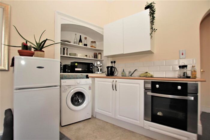 1 Bedroom Apartment To Rent In Cleveland Place East, Bath, BA1