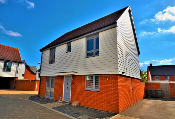 3 Bedroom Detached House To Rent In Rupert Turrall Place, Ashford, TN23