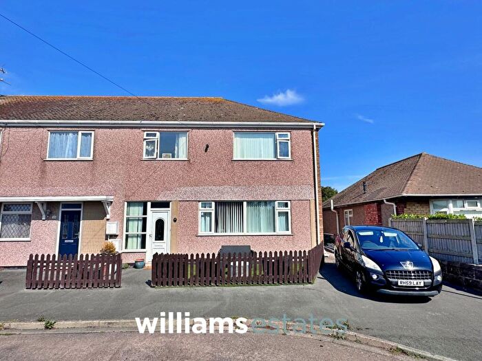 4 Bedroom Semi-Detached House For Sale In The Boulevard, Prestatyn, LL19