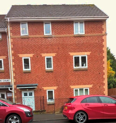 2 Bedroom Flat To Rent In Audley Road, Chippenham, SN14