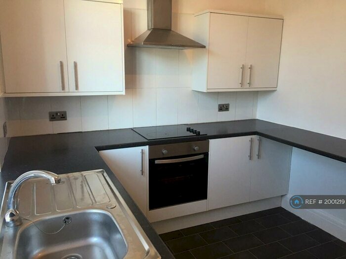 2 Bedroom Flat To Rent In Burlington Road, Blackpool, FY4