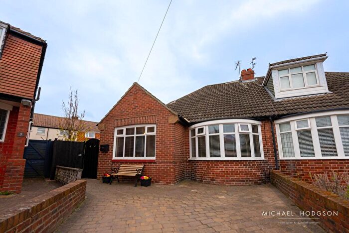 2 Bedroom Semi-Detached Bungalow For Sale In Longridge Square, Tunstall, Sunderland, SR2