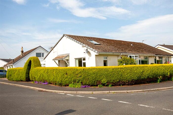 2 Bedroom Bungalow For Sale In Scar View Road, Oxenholme, Kendal, LA9