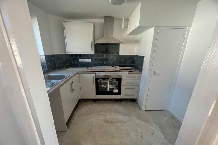 2 Bedroom Flat To Rent In Bow Street, Rugeley, WS15