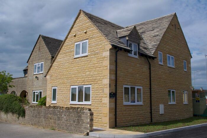 2 Bedroom Terraced House To Rent In April Rise, Bourton-on-the-Water, GL54