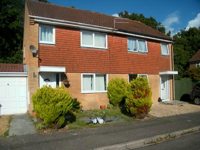 3 Bedroom Semi-Detached House To Rent In Bournemouth, BH8