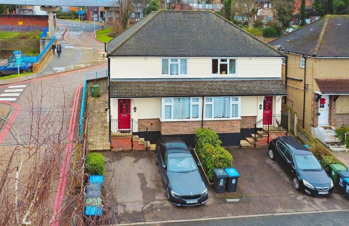 2 Bedroom Maisonette For Sale In Maynard Road, Hemel Hempstead, HP2