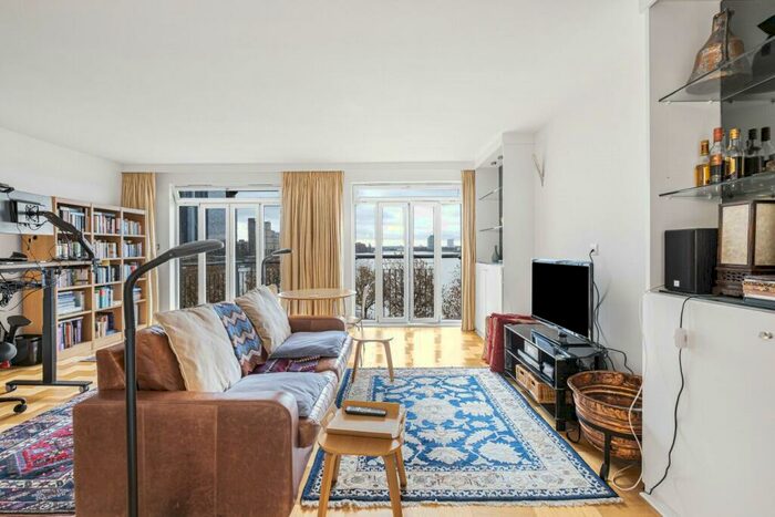 2 Bedroom Apartment To Rent In Three Colt Street, London, E14