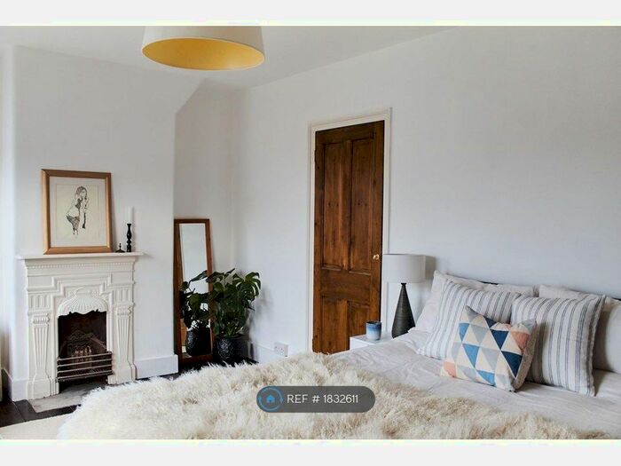 3 Bedroom Terraced House To Rent In Bradshaw Rd, Watford, WD24