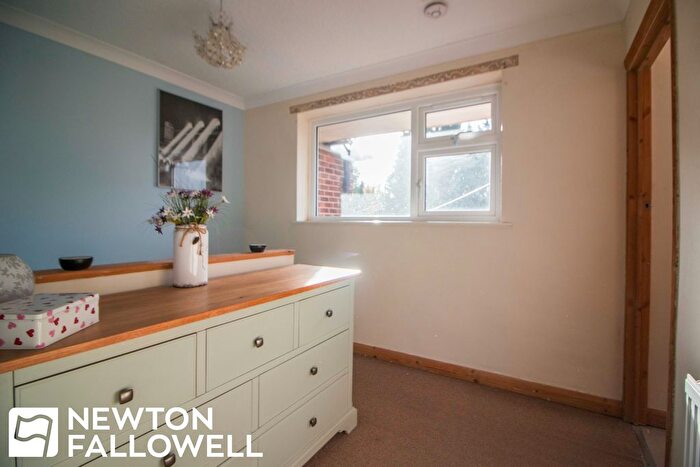 3 Bedroom Terraced House For Sale In Clinton Rise, Gamston, DN22