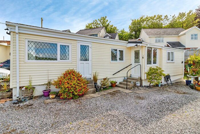 2 Bedroom Park Home For Sale In Dart Bridge Road, Buckfastleigh, TQ11