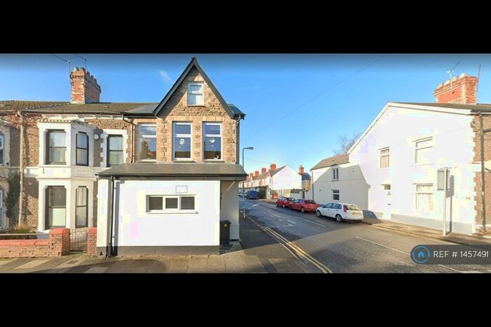 2 Bedroom Flat To Rent In Alexandra Road, Cardiff, CF5