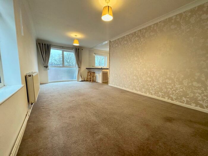 2 Bedroom Flat To Rent In Westmoreland Road, Bromley, BR2