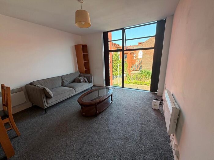 1 Bedroom Apartment To Rent In Water Street, Birmingham, B3