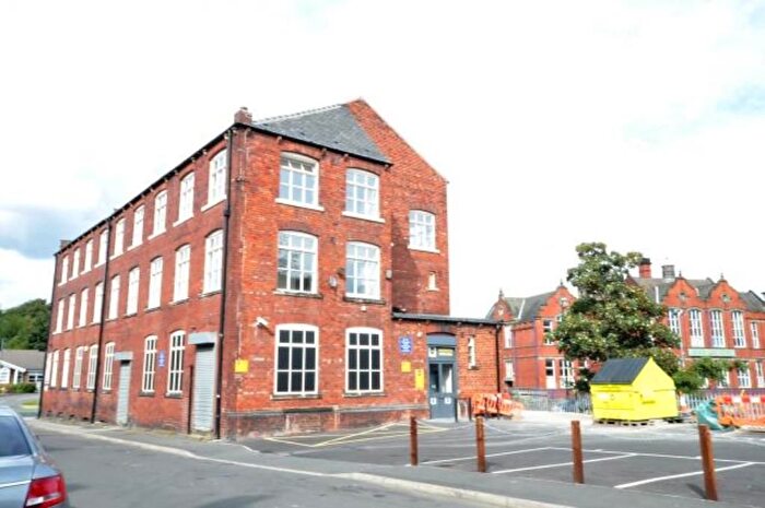 2 Bedroom Flat To Rent In Eyres Terrace, Armley, Leeds, West Yorkshire, LS12