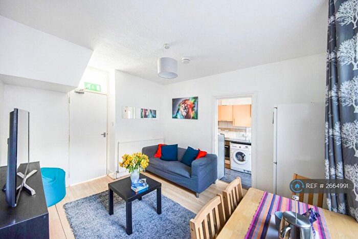 6 Bedroom Terraced House To Rent In Milner Road, Brighton, BN2