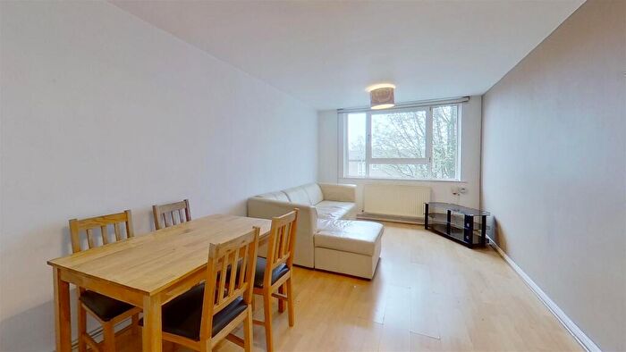 1 Bedroom Flat For Sale In Bolingbroke Grove London, SW11
