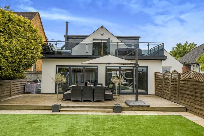 4 Bedroom Detached House To Rent In Ferry Avenue, Staines, TW18