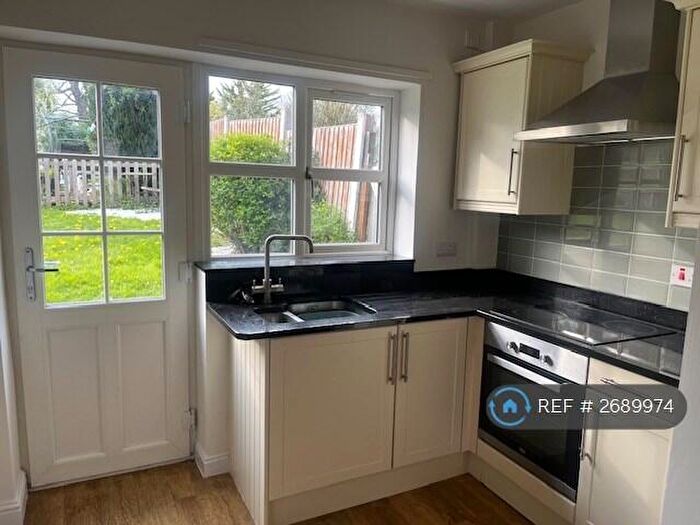 2 Bedroom Terraced House To Rent In Main Road, Chester, CH4