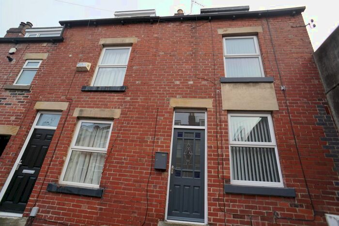 2 Bedroom Terraced House To Rent In Exley Avenue, Lower Walkley, Sheffield, S6