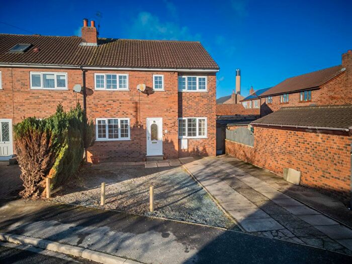 4 Bedroom Semi-Detached House For Sale In Poplar Gardens, Drax, YO8