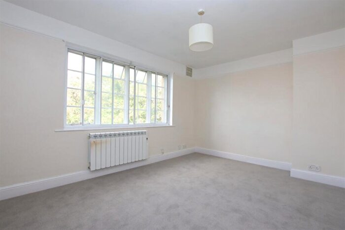 Flat To Rent In Prospect House, Wells Road, Bath, BA2
