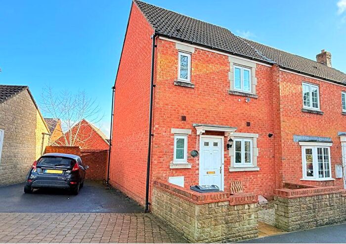 2 Bedroom Semi-Detached House To Rent In Adderwell Road, Frome, BA11