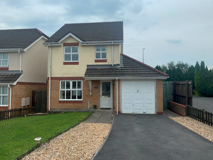 3 Bedroom House To Rent In Cwrt Y Gloch, Peniel, SA32