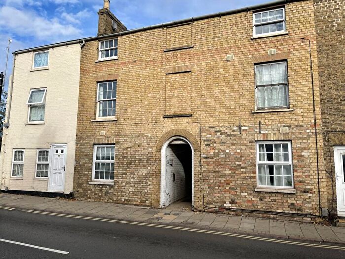1 Bedroom Apartment To Rent In - Ermine Street, Huntingdon, Cambridgeshire, PE29