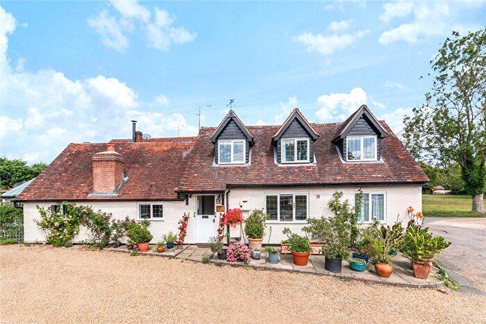 3 Bedroom Detached House For Sale In The Common, Dunsfold, GU8