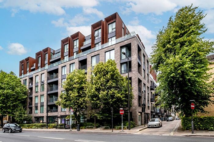 2 Bedroom Apartment To Rent In Rochester Place London, NW1