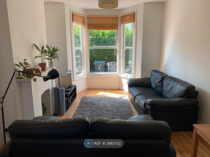 4 Bedroom Terraced House To Rent In Haringey Road, London, N15