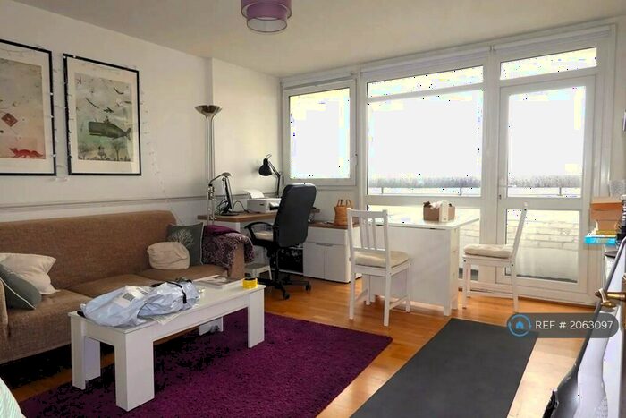 2 Bedroom Flat To Rent In Sandall House, London, E3