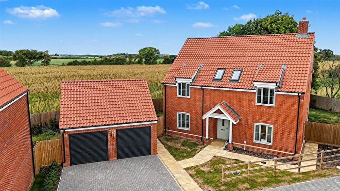 5 Bedroom Detached House For Sale In Bakers Way, Docking, PE31