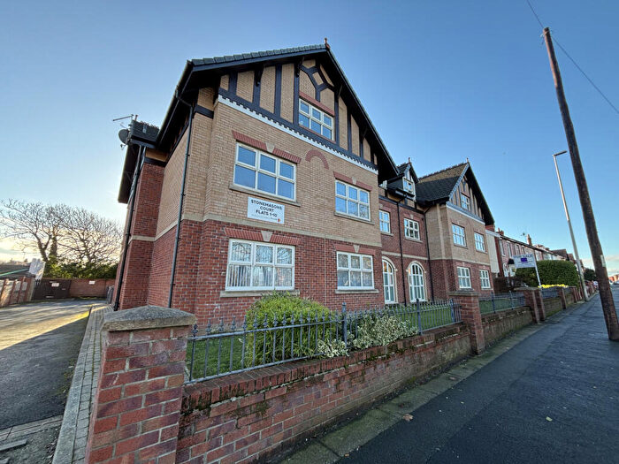 2 Bedroom Flat For Sale In Stonemasons Court, - Talbot Road, Layton, FY3