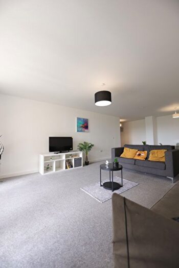 2 Bedroom Flat To Rent In Adelphi St, Salford, M3