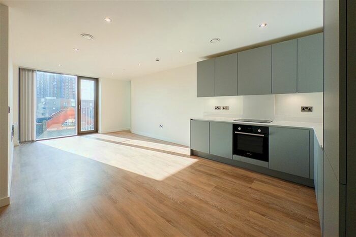 2 Bedroom Flat To Rent In Store Street, Manchester, M1