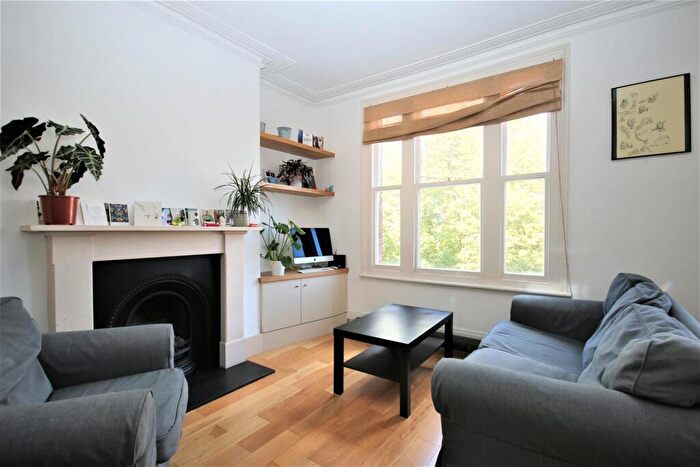 2 Bedroom Maisonette To Rent In Horsell Road, N5