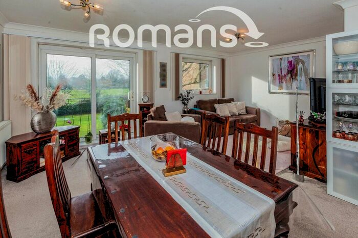 3 Bedroom Apartment To Rent In Birchington Road, SL4