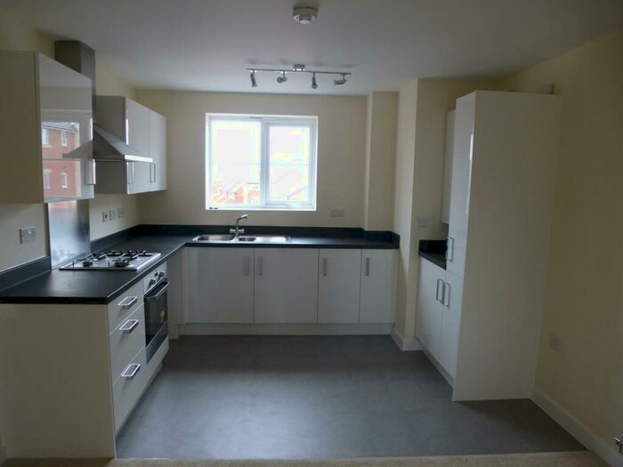 2 Bedroom Apartment To Rent In Smethwick, B66