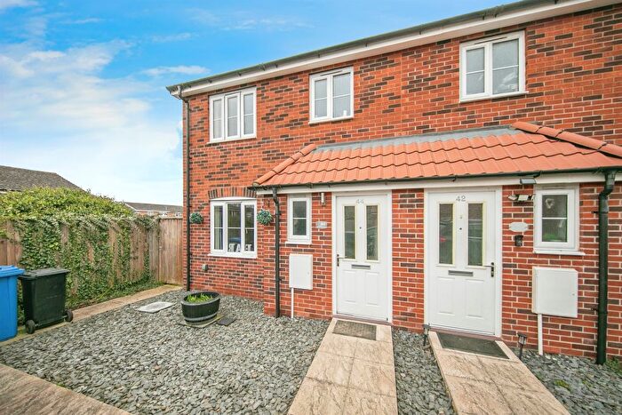 3 Bedroom Semi-Detached House For Sale In Grace Farrant Road, Great Cornard, Sudbury, CO10