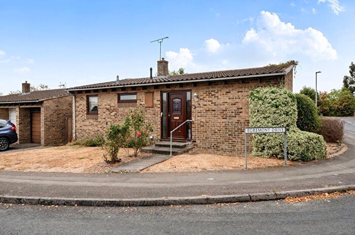 2 Bedroom Bungalow For Sale In Egremont Drive, Lower Earley, Reading, RG6