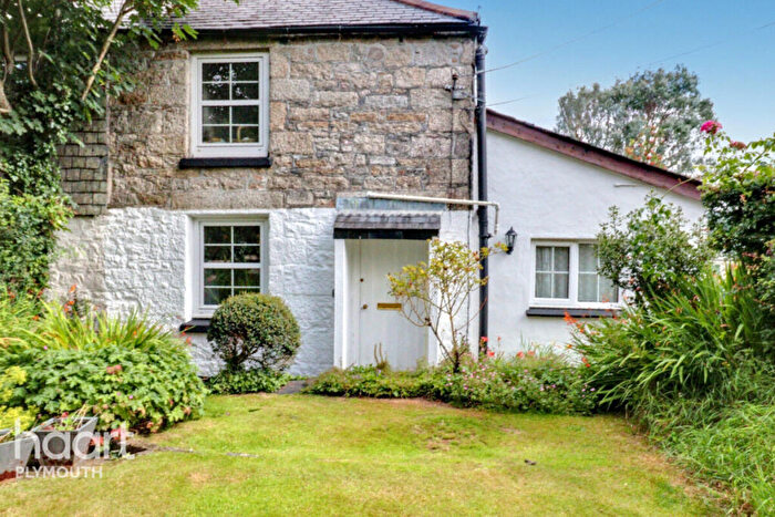 2 Bedroom Character Property For Sale In Meadow Terrace, St Cleer, PL14